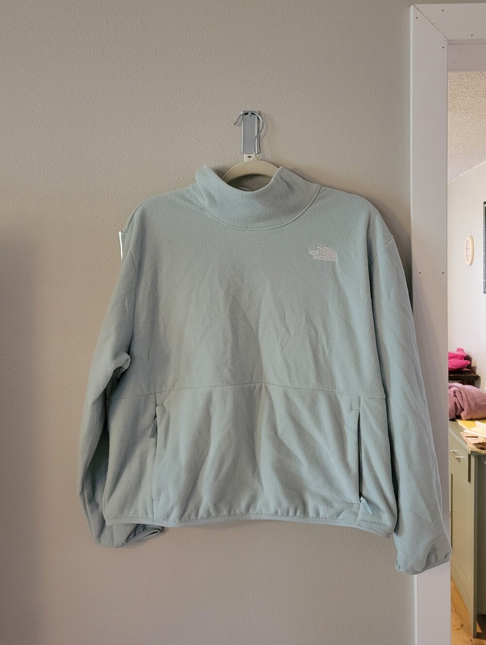 The North Face Women's Light Blue Fleece Pullover - Large